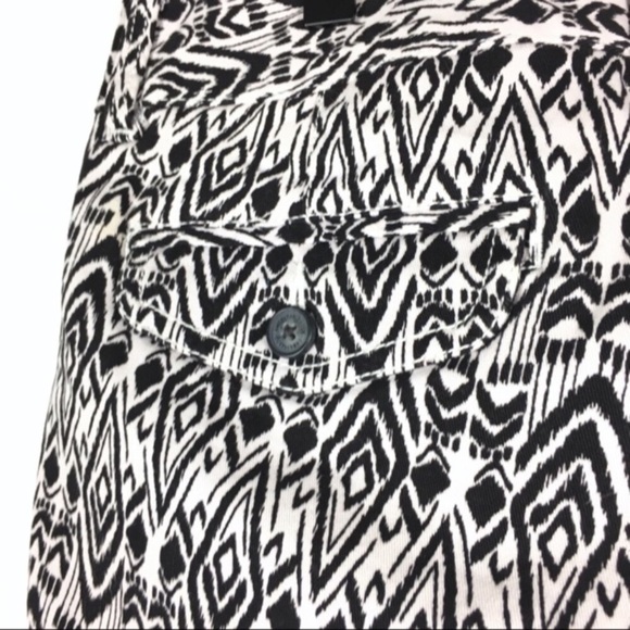 AMERICAN EAGLE Chino Shorts Ikat Aztec Southwestern Tribal Boho Stretch Size 0 - Picture 5 of 8